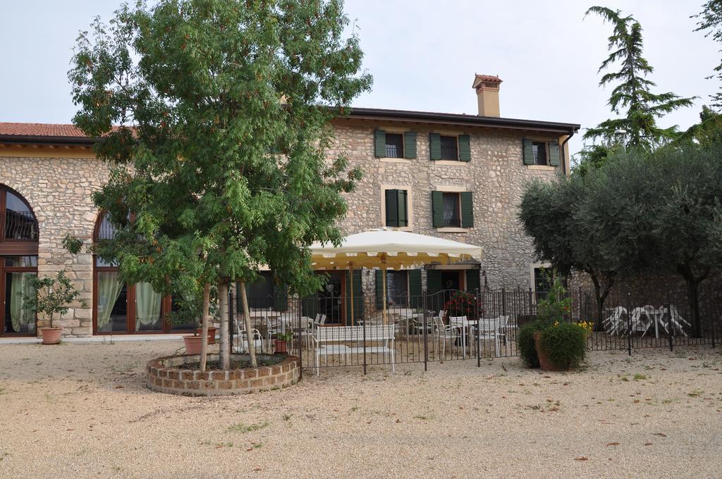 Agriturismo Corte Moranda เวโรนา ภายนอก รูปภาพ